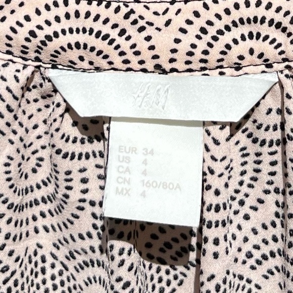 H&M button down top size 4 - Picture 7 of 17